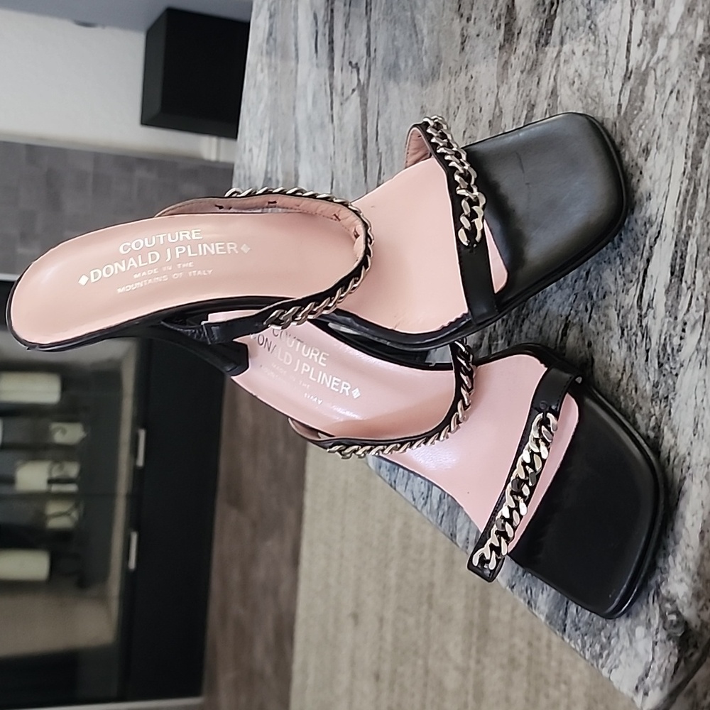 Donald J. Pliner Black Sandals with Silver Chain, vintage size 9.5 NWOT!